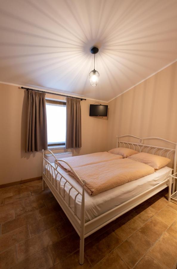 Vitovlje Farm Stay Malovscevo מראה חיצוני תמונה